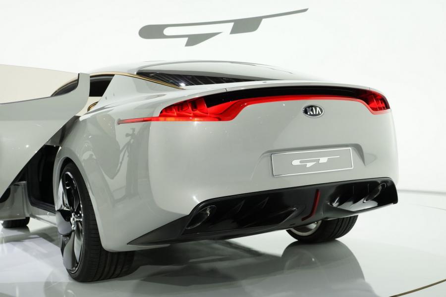  Kia GT Concept 2011 года  (фото 8 из 34)